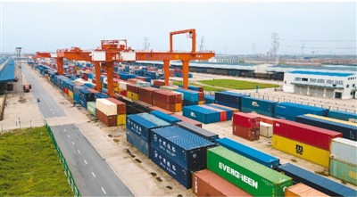 中国外债规模适中