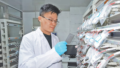 我为电池做“体检”(科技自立自强・青年科学家)