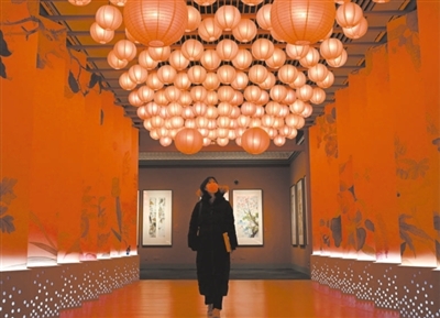 满足人民日益增长的精神文化需求(新时代画卷・奋进十年)
